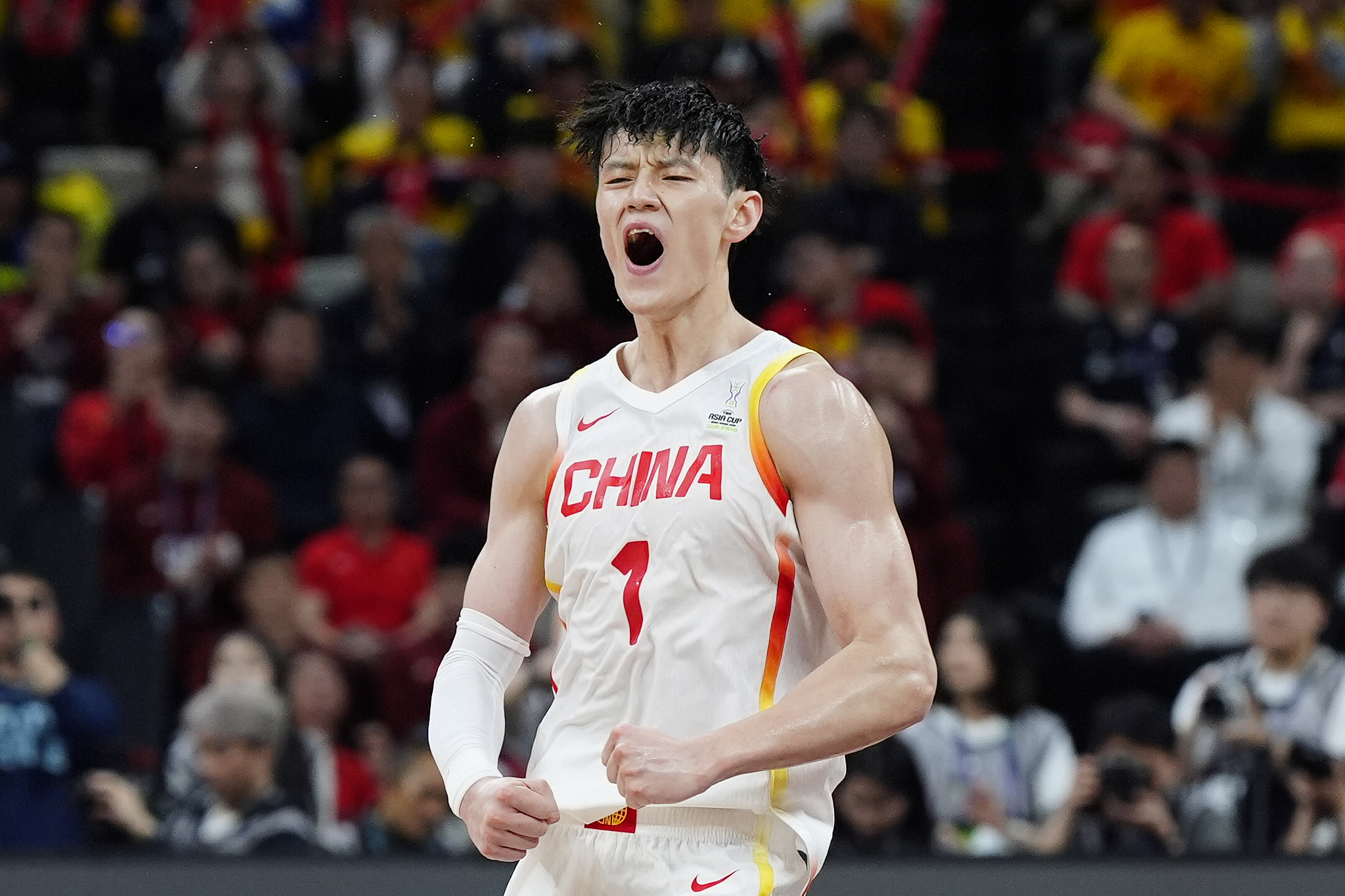 西班牙队前途光明！，萨拉赫新星锐不可当表现突出比赛高潮迭起